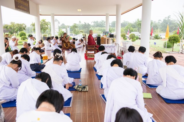 พิธีบวงสรวงหลวงพ่อพระโลกธาตุหยกขาว  9 กันยายน 2556