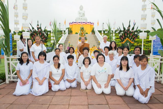 พิธีบวงสรวงหลวงพ่อพระโลกธาตุหยกขาว  9 กันยายน 2556