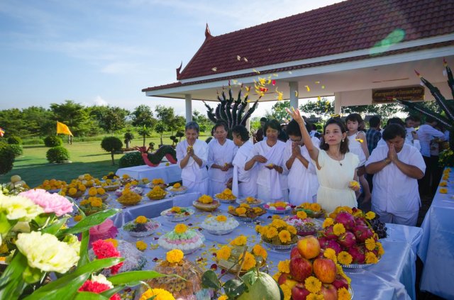 \"บวงสรวงพระโลกธาตุหยกขาว\"  9 ก.ย. 57