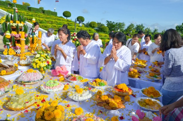 \"บวงสรวงพระโลกธาตุหยกขาว\"  9 ก.ย. 57